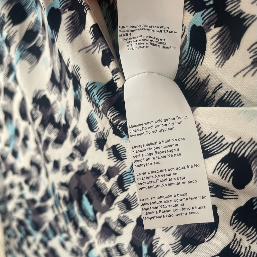 Lined Hugo Boss lovely dress never worn